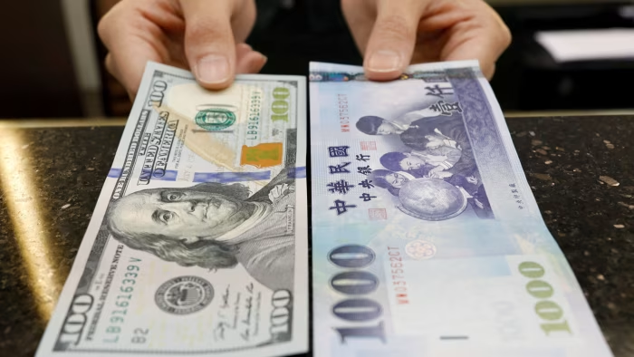 金融时报：中国台湾货币上涨因寿险公司争相避险应对美元疲软