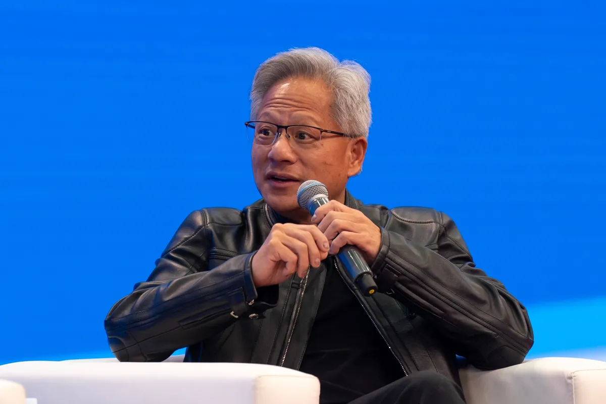 彭博：英伟达、OpenAI达成1000亿美元协议，共建数据中心