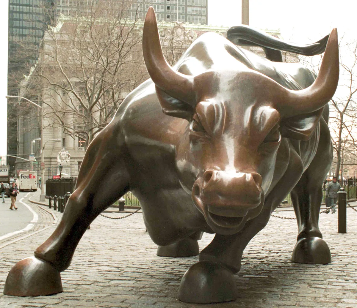 彭博市场综述:股市多头助力标普500指数创历史性连涨纪录