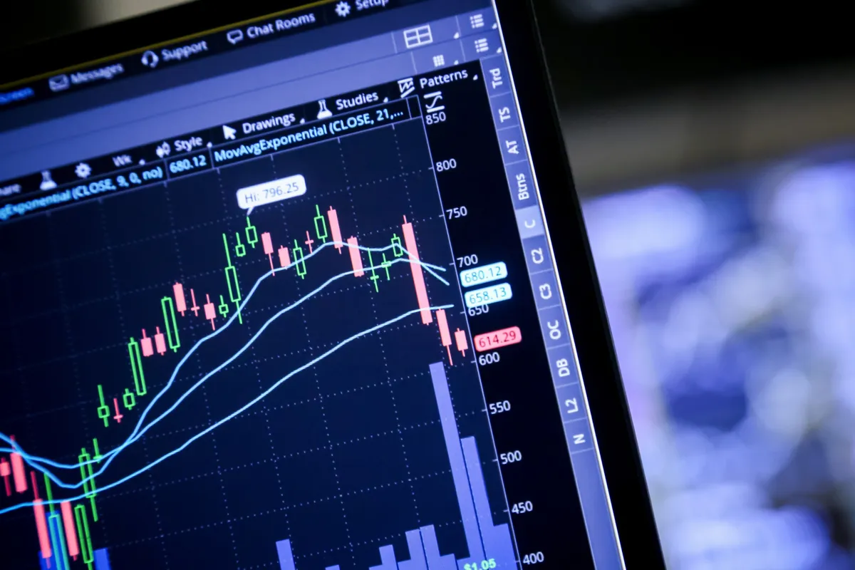 彭博市场综述：英伟达和就业数据发布前夕股市跌幅加剧