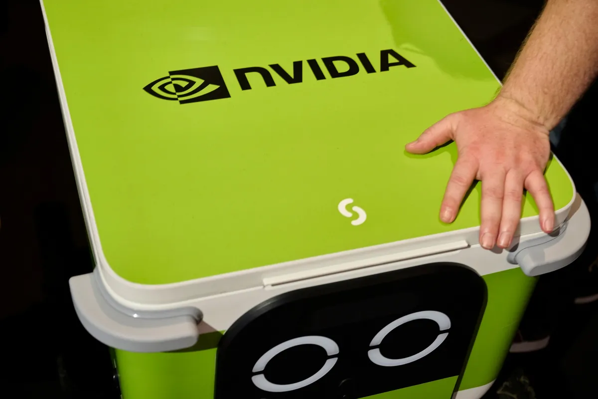 彭博市场综述：美伊谈判引发油价剧烈波动股市大幅下跌