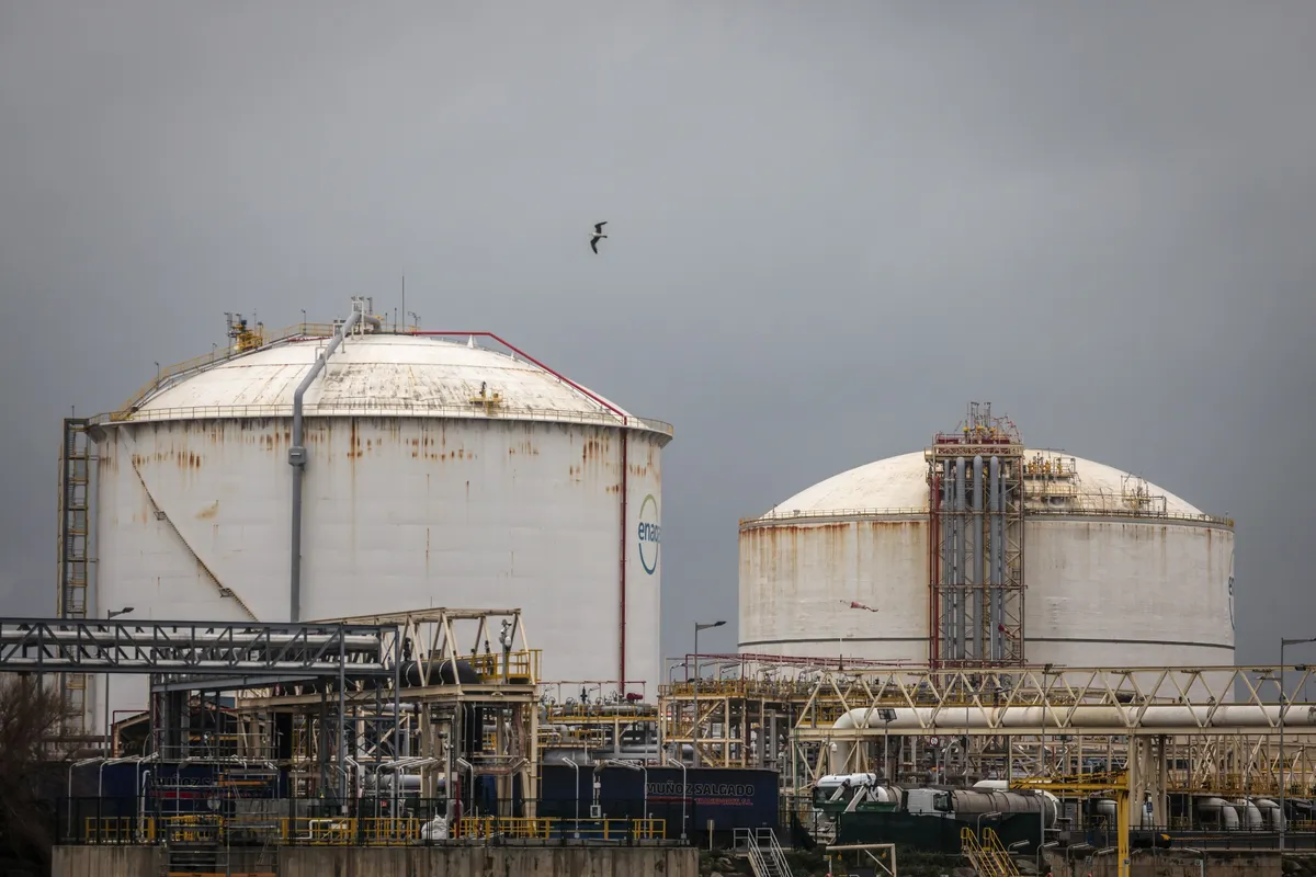 彭博： 汇丰银行称欧洲将面临因战争相关因素导致的高天然气价格直至2027年