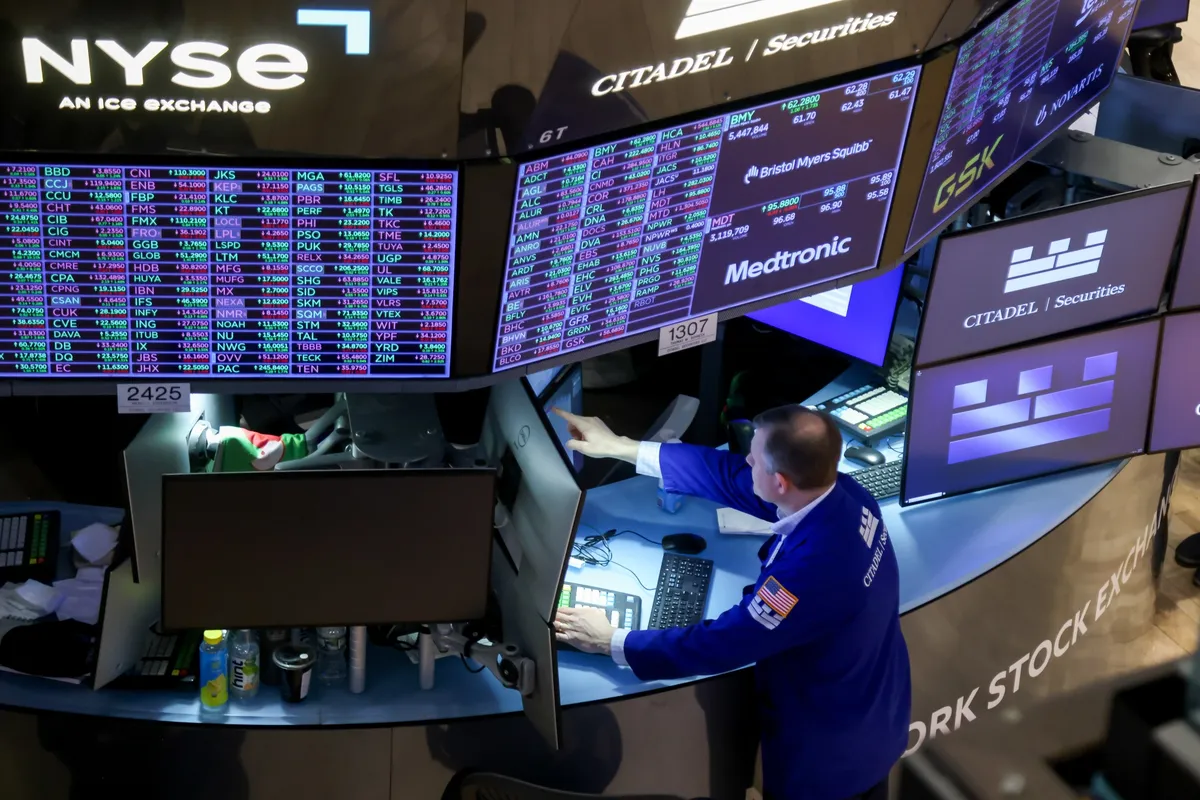 彭博： KKR限制非交易型私募信贷零售基金赎回