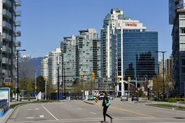 彭博： 自2021年以来标准普尔第五次下调不列颠哥伦比亚省信用评级