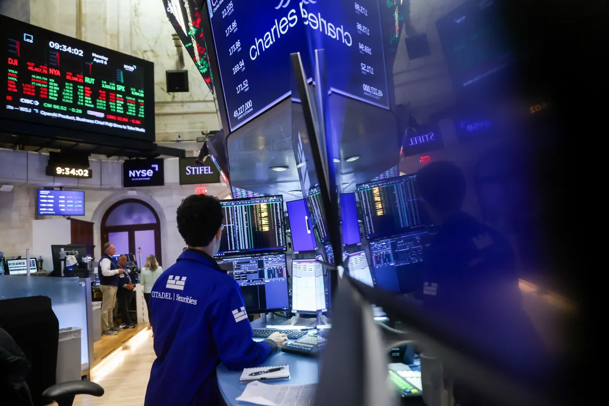 彭博： 高盛、摩根大通交易员在战争风险上升之际预测股票走势