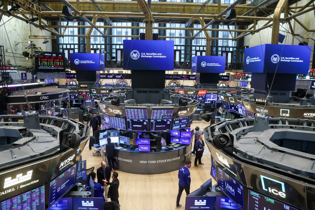 彭博： 股市涨至历史新高掩盖了疲软的基础