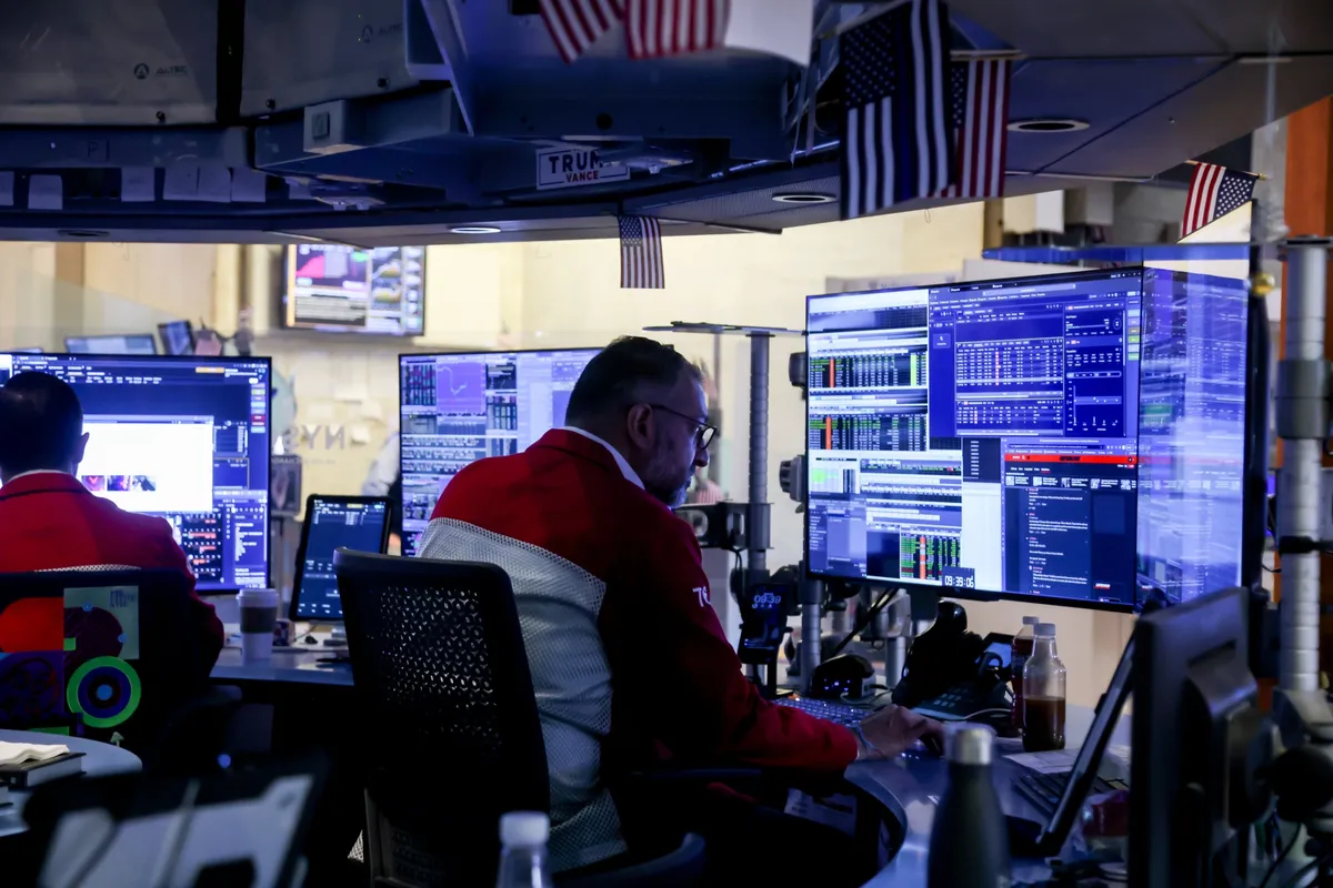 彭博： 交易员重拾对联邦基金利率的押注此押注曾在回购压力期间激增