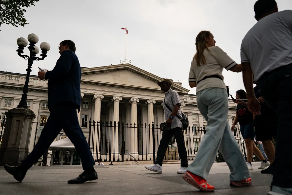 彭博： 国债买家迎来2007年以来首个5%长期债券