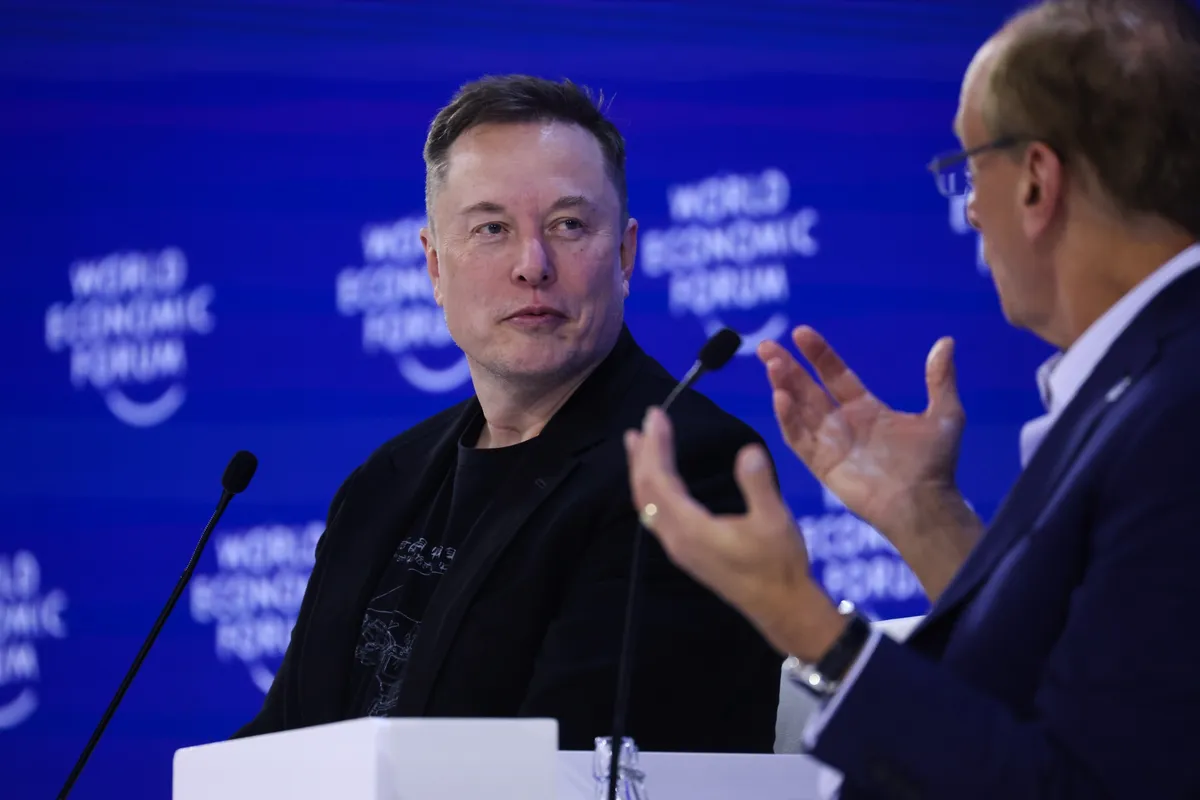 彭博： SpaceX提交IPO申请，显示季度亏损42.8亿美元