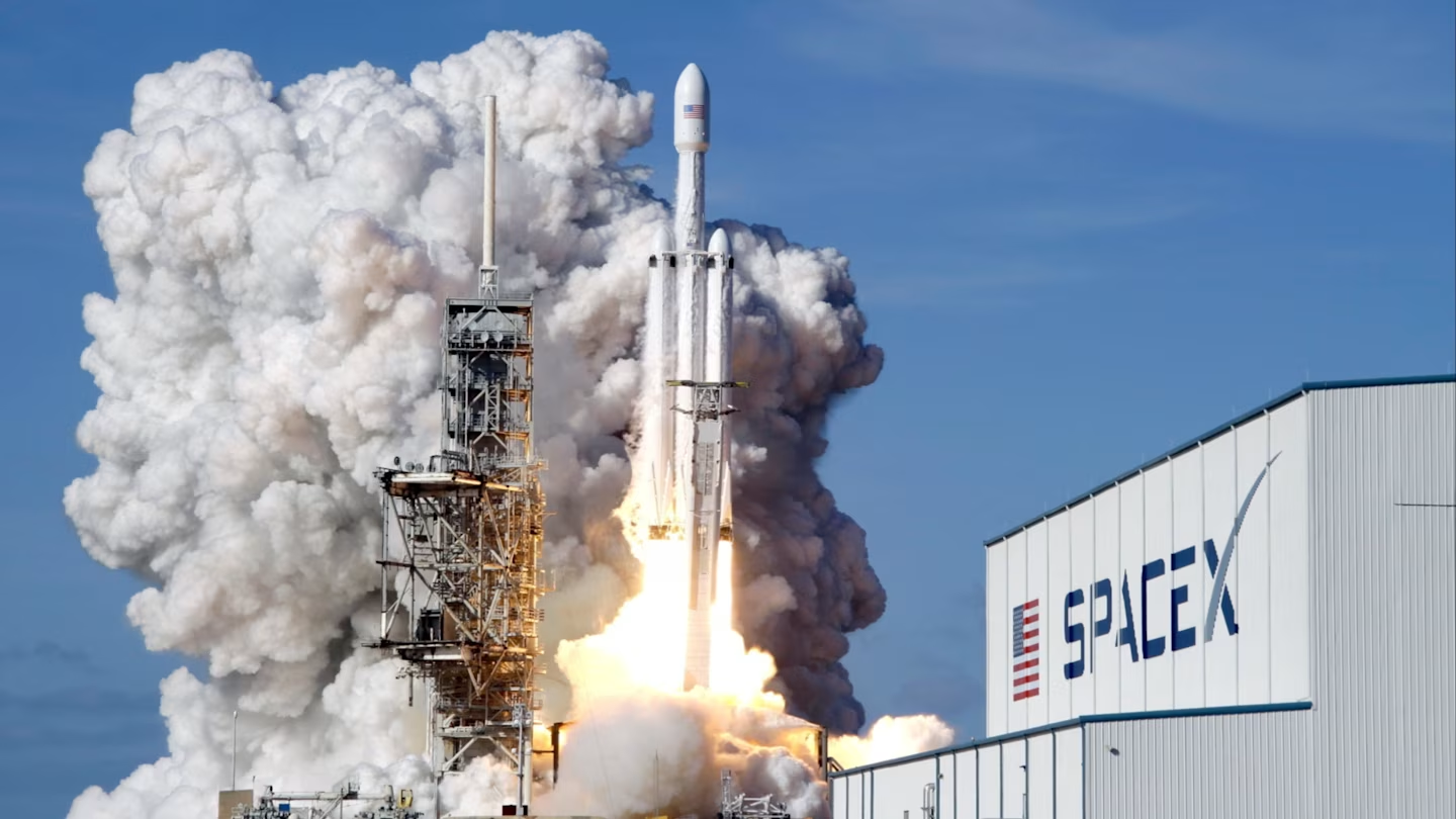 金融时报： 高盛预计到2030年SpaceX的人工智能收入将增长100倍
