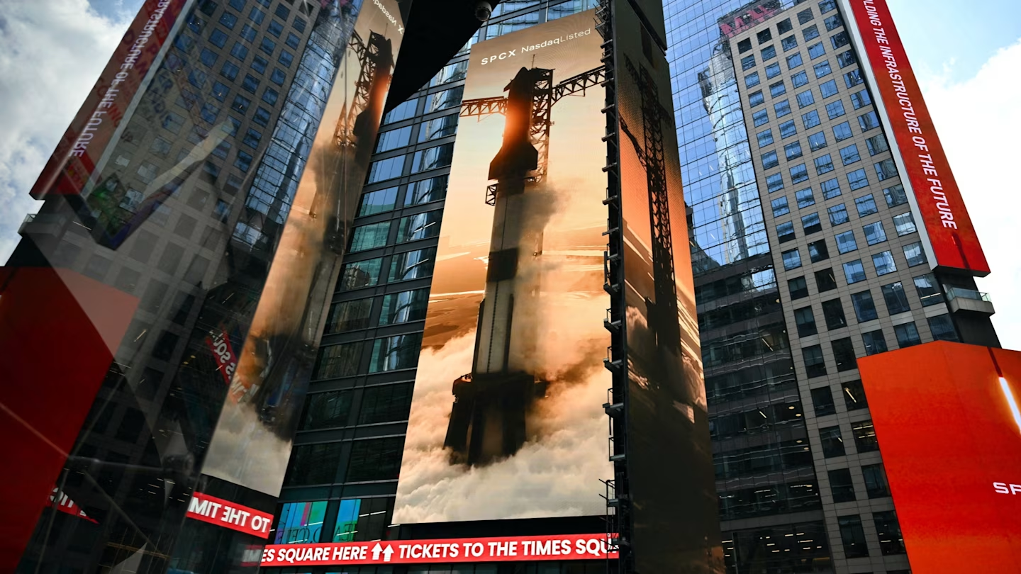 金融时报： 埃隆&middot;马斯克的SpaceX在创纪录的首次公开募股后计划发行200亿美元债券