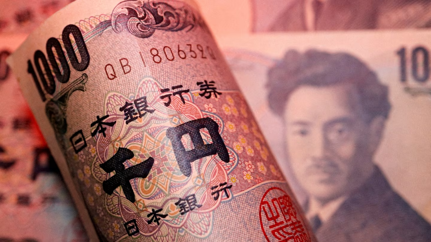 金融时报： 日本借贷成本因债务担忧飙升至30年高位