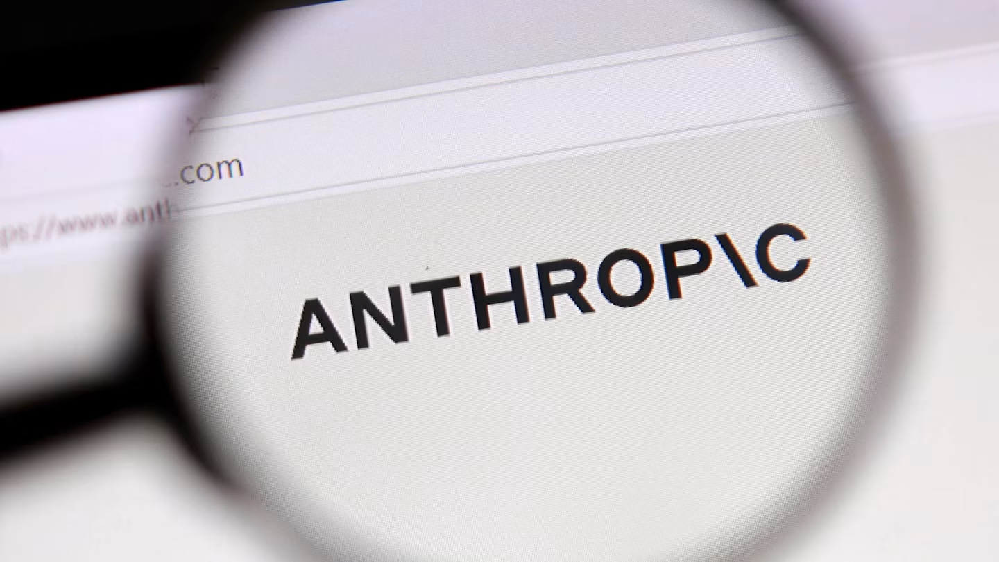 金融时报：Anthropic与英国初创公司Nscale达成450亿美元人工智能数据中心协议
