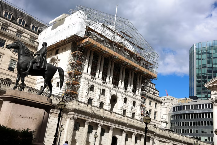 华尔街日报：为什么英国央行没有追随美联储加息
